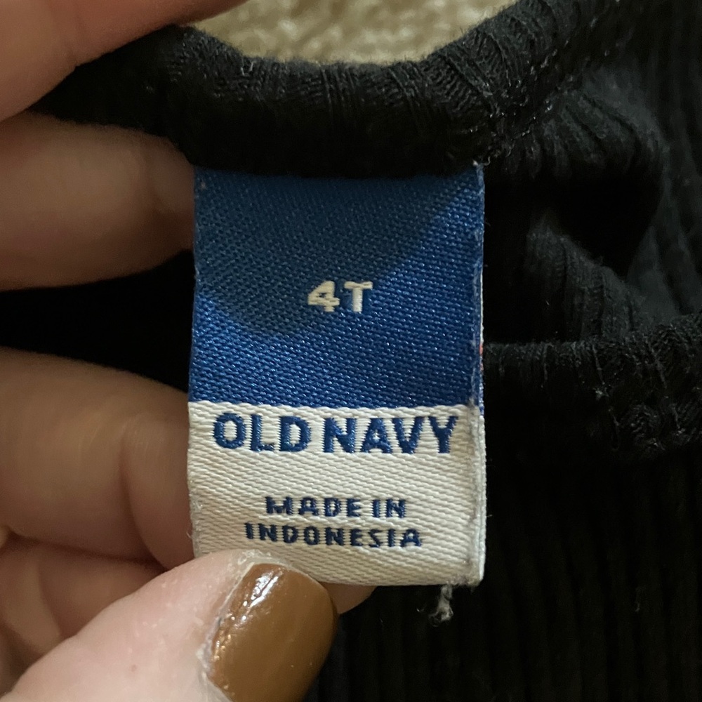 Girls clothing lot, size 4T—-Old Navy, Champion, Disney - Picture 3 of 16